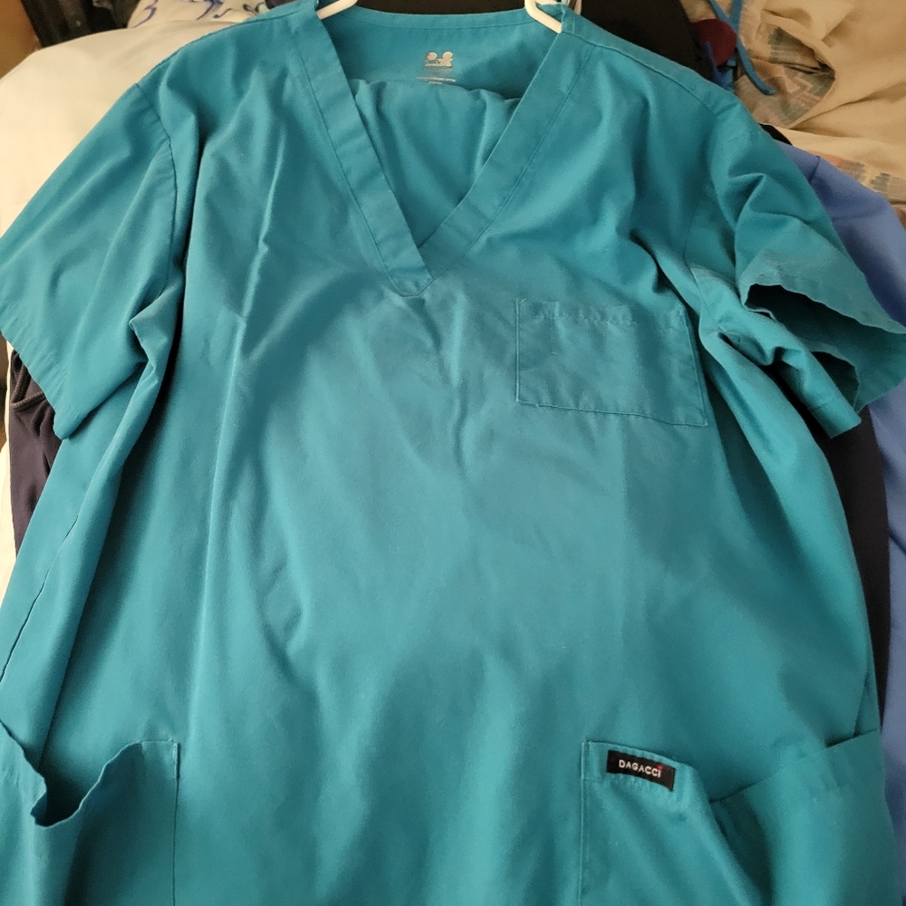 Womens Scrub Sets - Picture 5 of 13